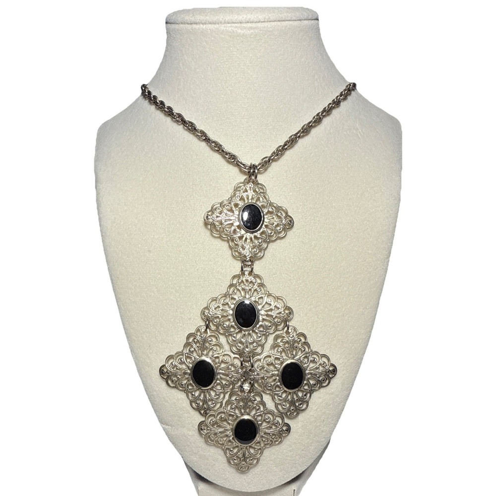 Silver‎ Tone and Black Filagree Detail Diamond Shaped Necklace Vtg  J-4A